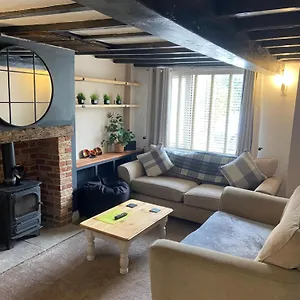  Apartment Rustic Retreat